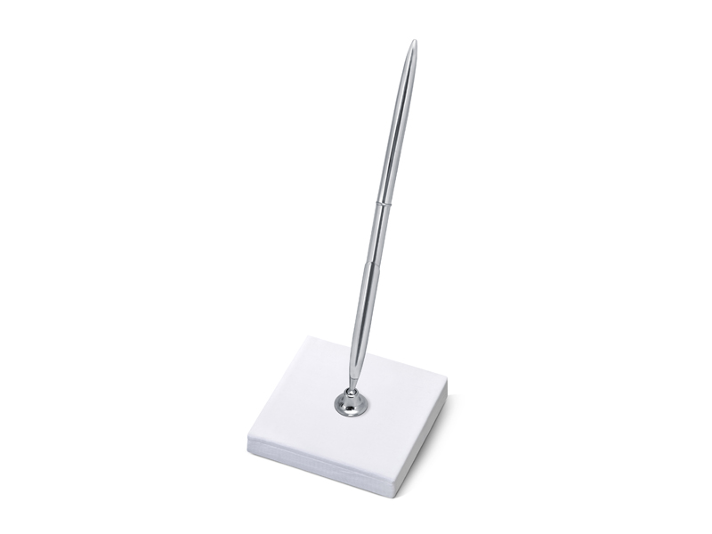 Silberstift mit Stifthalter, 8 x 8 x 16,5 cm.