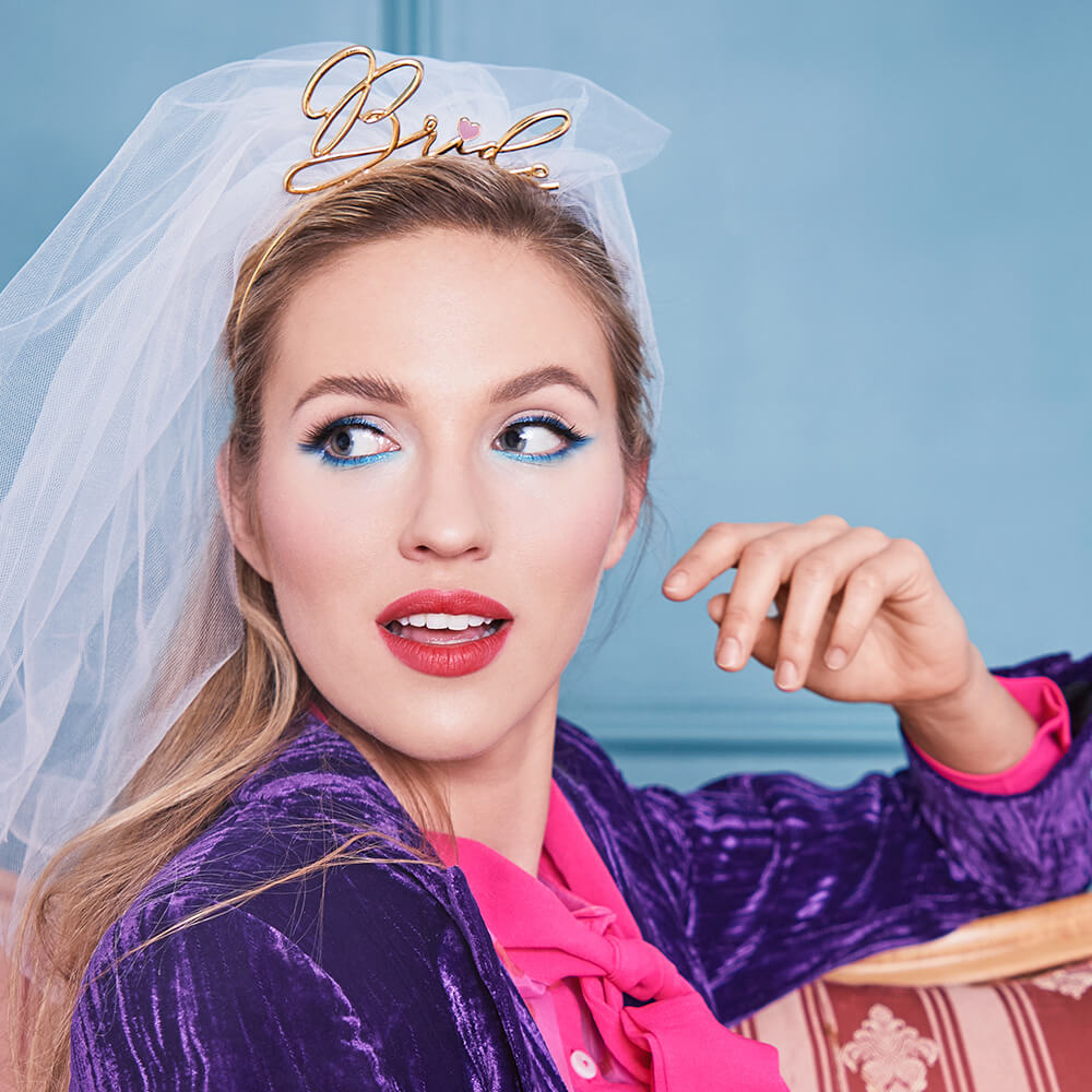 Haarreif „BRIDE“ in Gold mit weißem Schleier